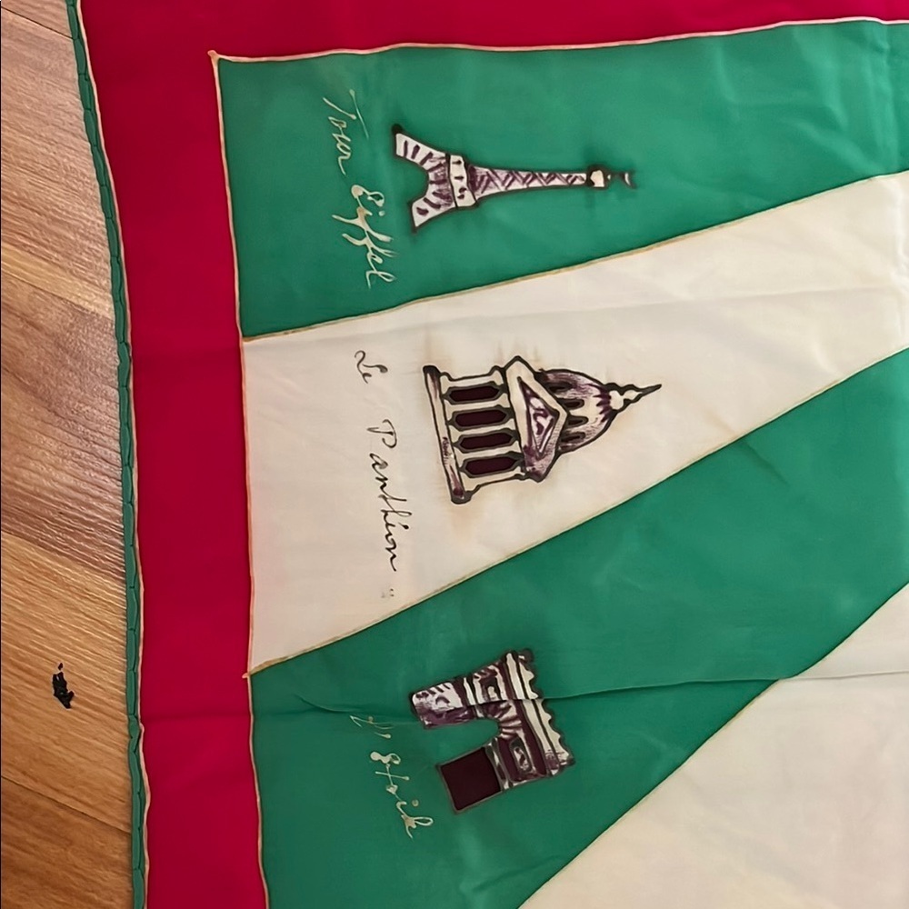 Paris Silk Scarf with Red and Green Design Gayannee - Picture 3 of 6
